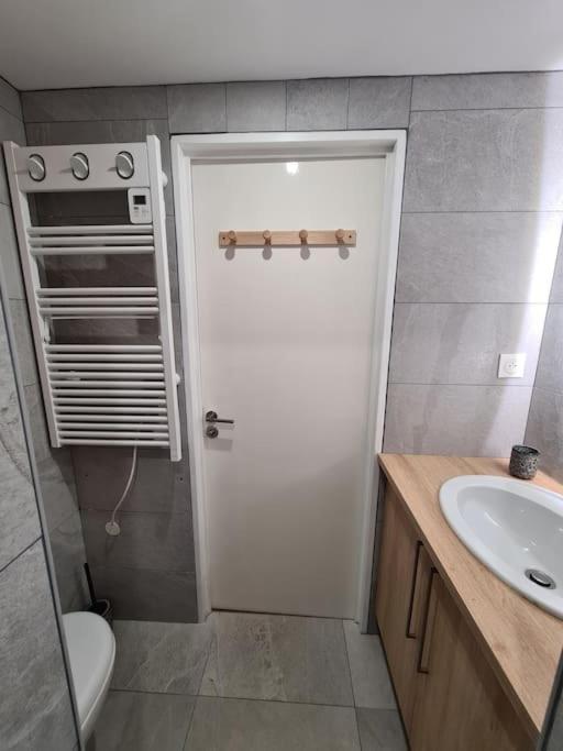 Appartement Au Calme Dans Residence Avec Piscine Boersch Exteriör bild